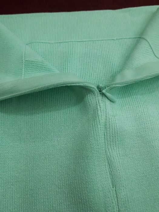 Продам юбку карандаш.Продам юбку карандаш новую не одеваннную