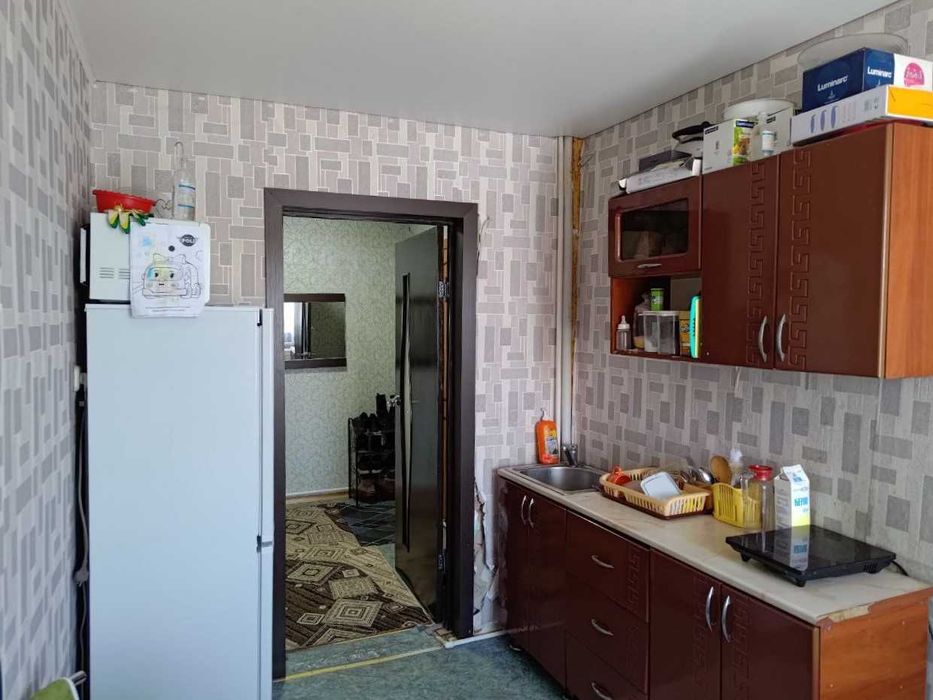 ,,, Продам 2-х комнатную в Пришахтинске