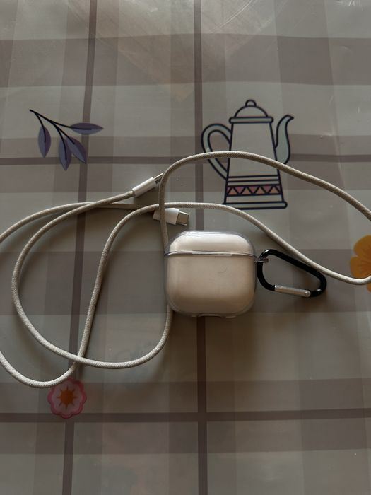 Наушник airpods 4 оригинал