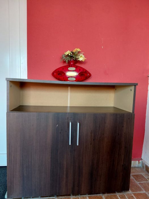 Vand masa extensibila + comoda TV