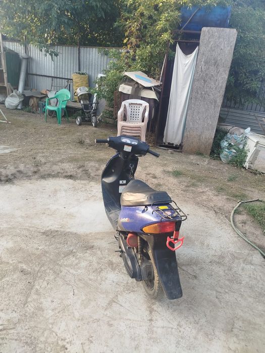 Продам мопед Сузуки летс2