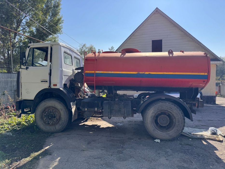 МАЗ Водовоз Поливалка