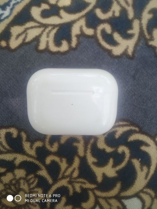 Apple Airpost Pro