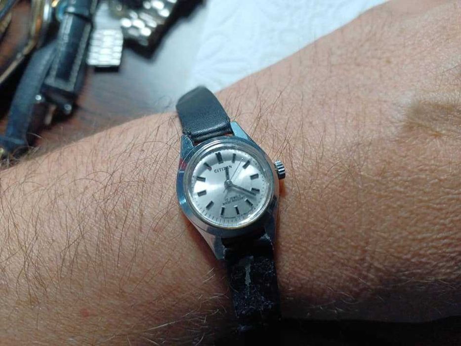 Lot 2 vintage de 8 ceasuri