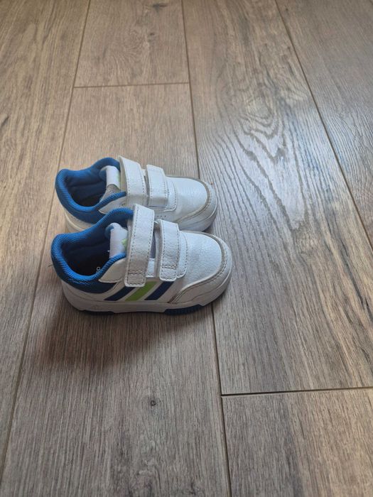 Маратонки Адидас