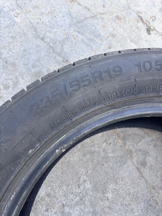 Продам комплект зимних шин.