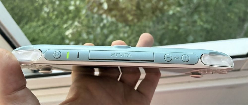 Psp vita с играми