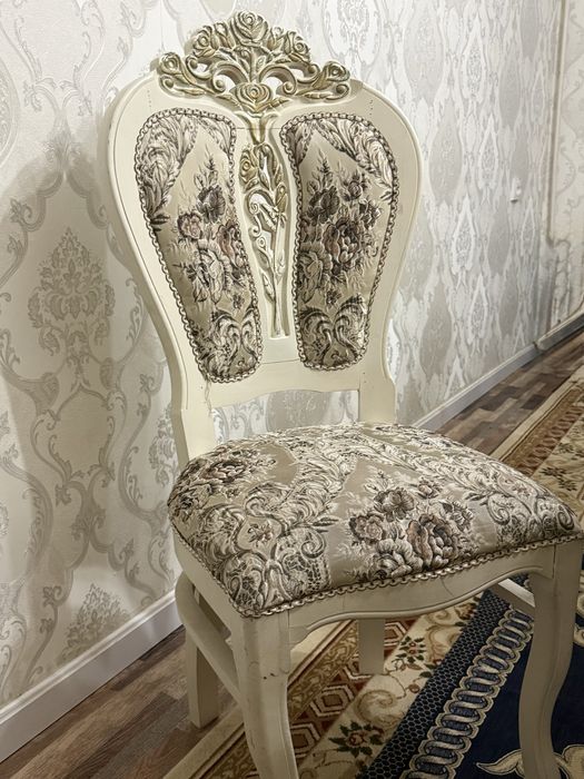 Oq premium mebel to'plami: Katta stol + 10 ta stul