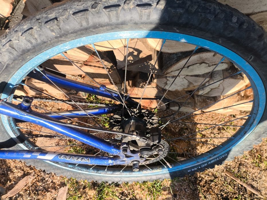 Vând bicicletă univega950 preț negociabil