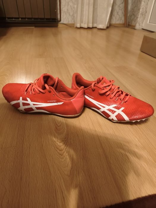 Asics Hypersprint 8