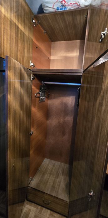 Шифонер в хорошем состоянии