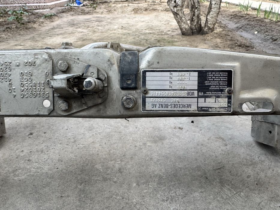 Mersedes w190 Телевизор Радиаторный