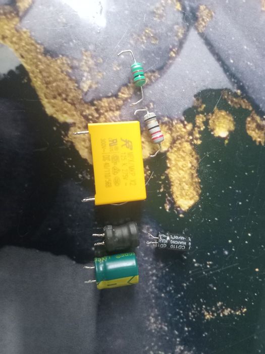 Кондецаторы срочно