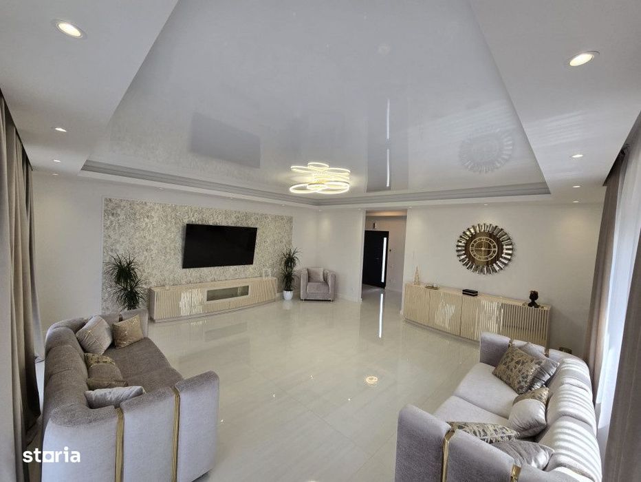 Casa individuala, 248 mp utili, teren 580 mp, piscina si jacuzzi | Auc