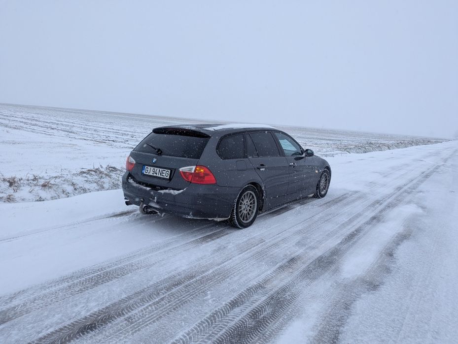 Vând BMW An 2007