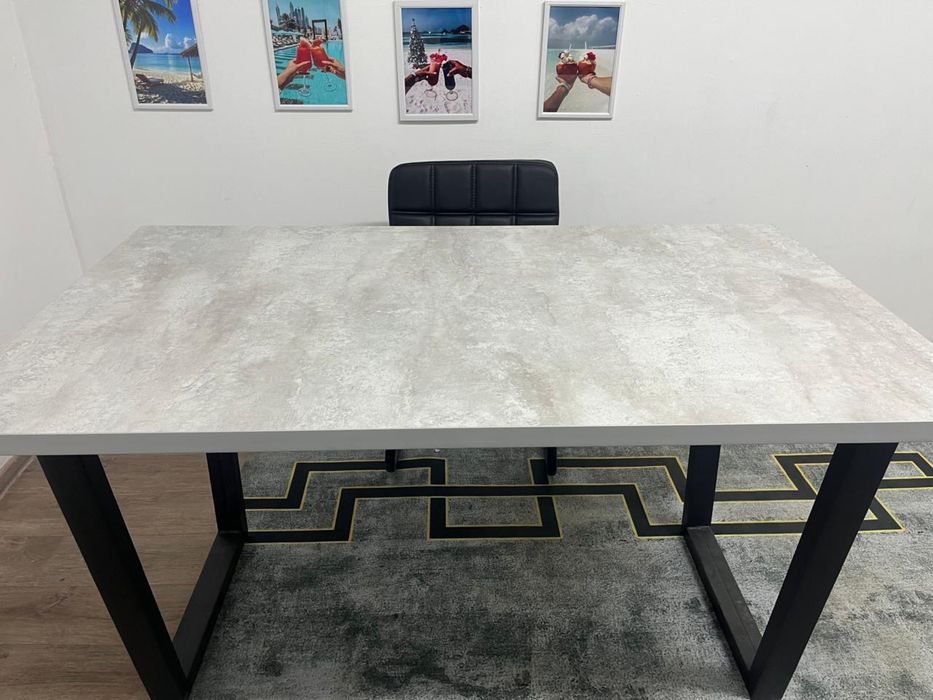 Стол для офиса для кухни