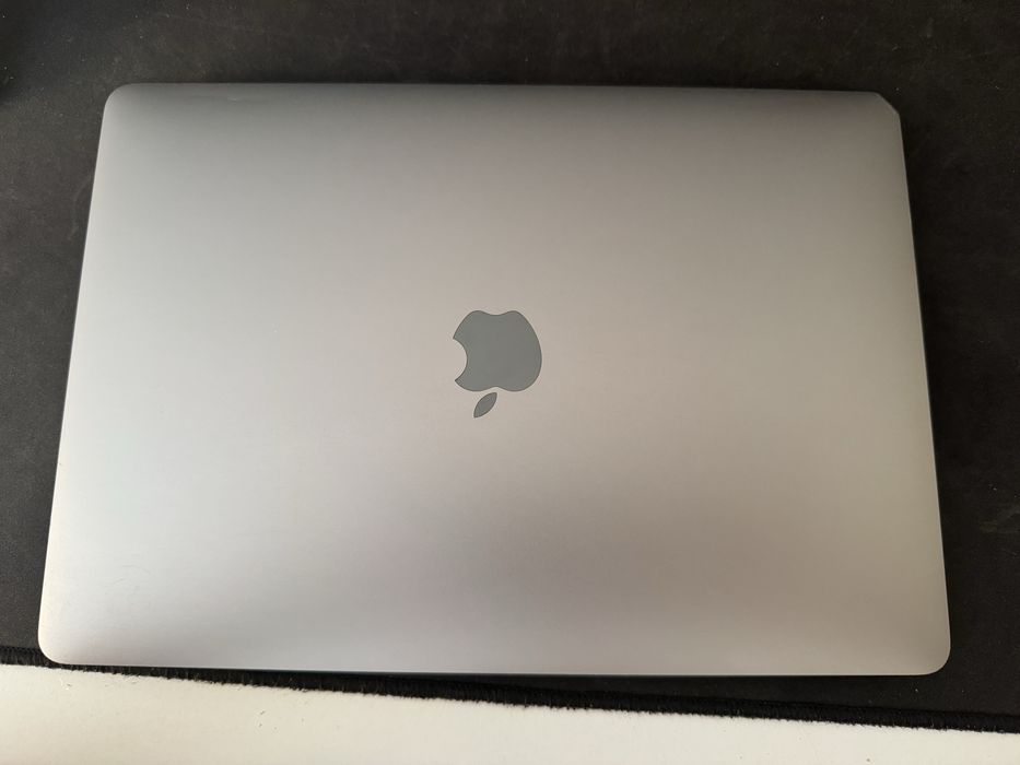 MacBook Pro 13 inch 2016 4 Thunderbolt 3 Ports