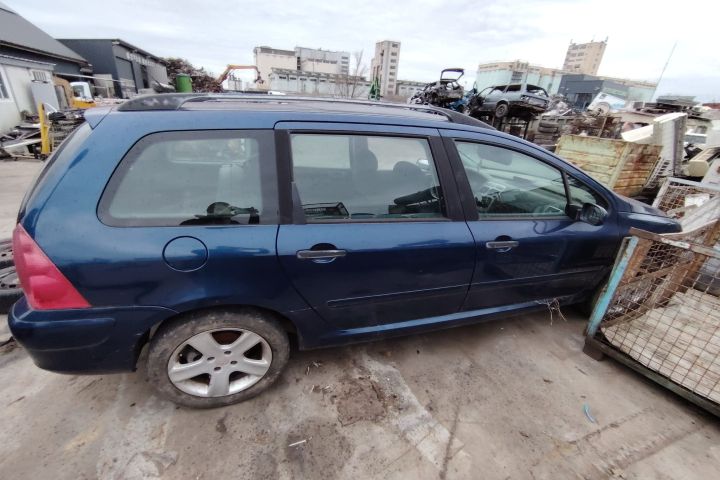 Bara fata Peugeot 307 2003 1.6 MT (109 hp)