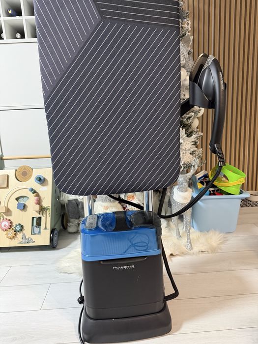 Уред за гладене с пара ROWENTA ROWQR2022D1.