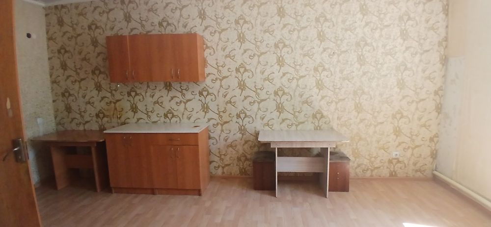 Сдам комнату семейным.