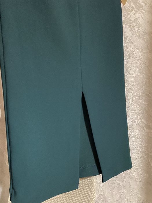 Юбка-карандаш темно-зеленая Reserved