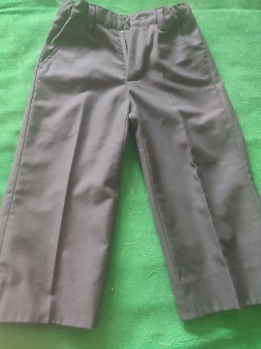 Продам рубашки и брюки для мальчиков