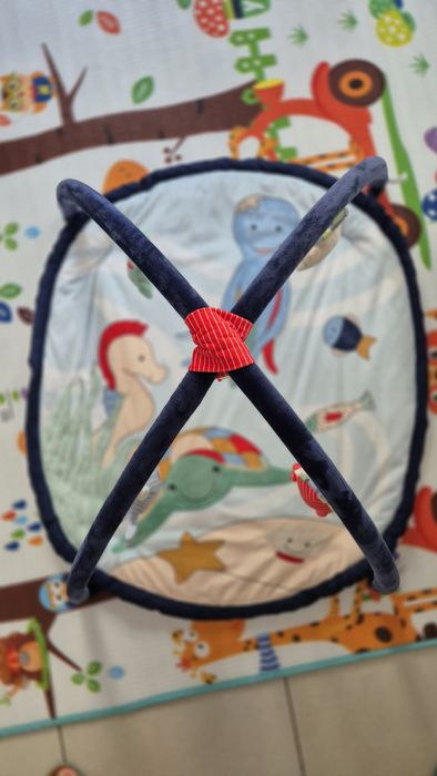 Saltea de activități pentru bebeluși