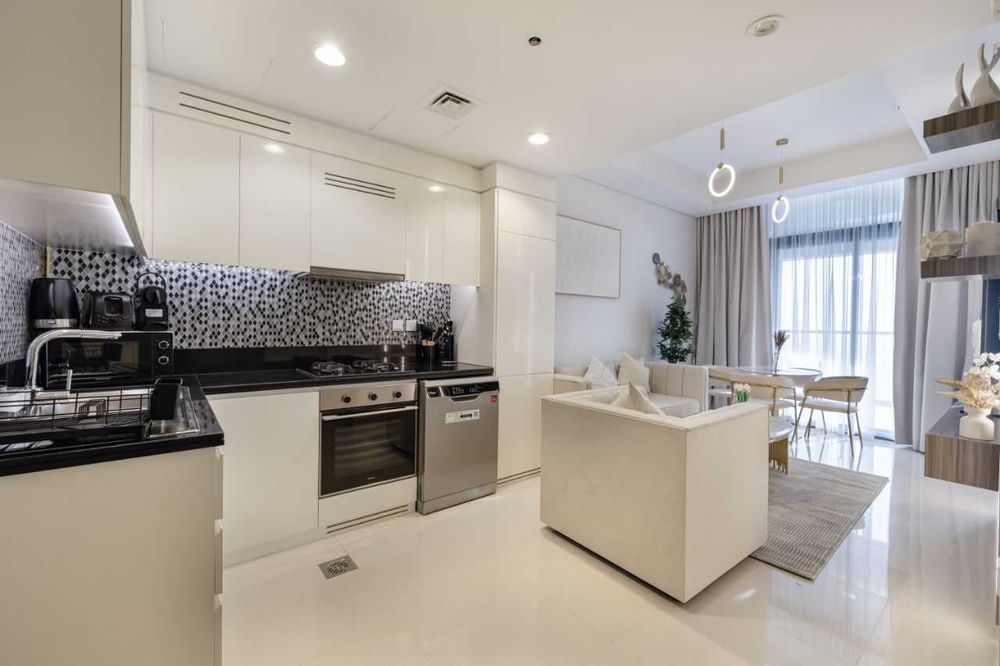 Сдается шикарная 2-х комнатная квартира в центе, на Ц 1, 2/8/12. Р5