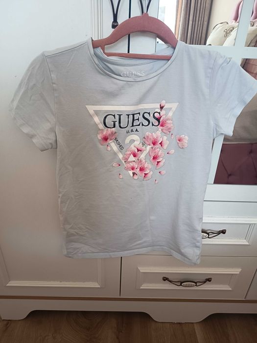 Детска тениска на марката Guess