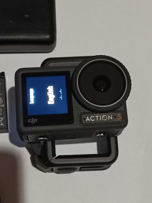Vând DJI Osmo Action 3 Adventure Combo - Stare foarte bună / Folosit ocazional