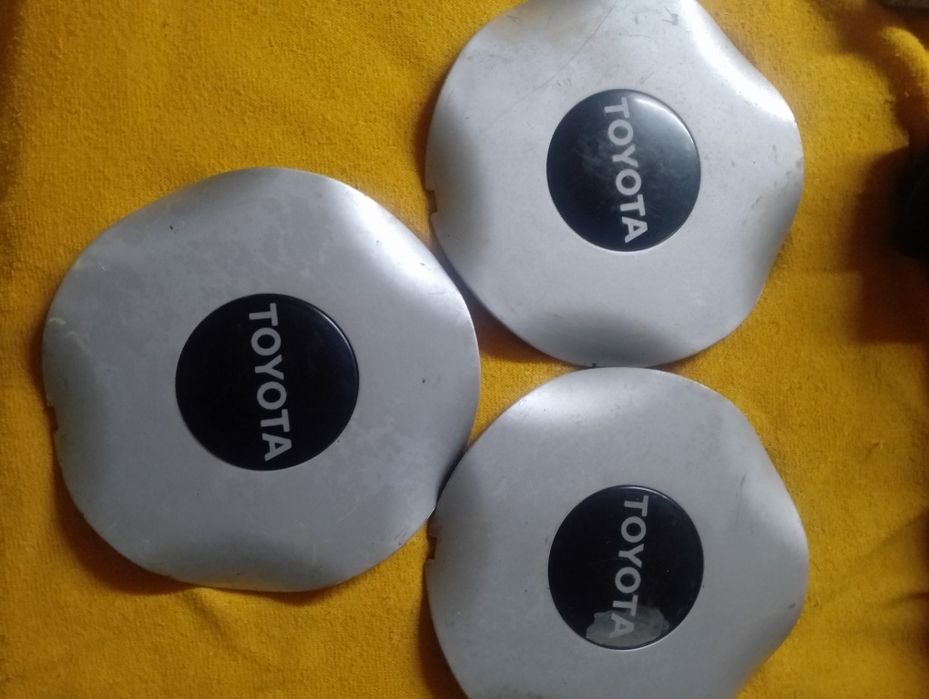 Колпак заглушка ступицы диска Toyota