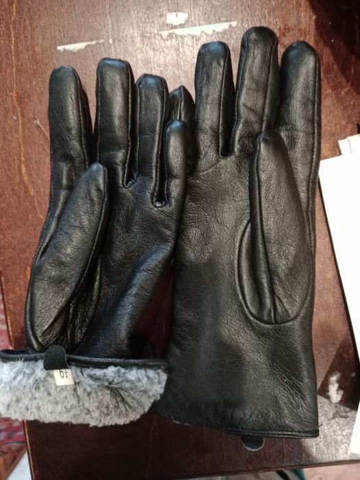 Продаются перчатки кожаные