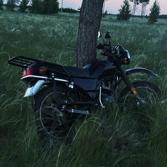 Продам мотоцикл wys 200