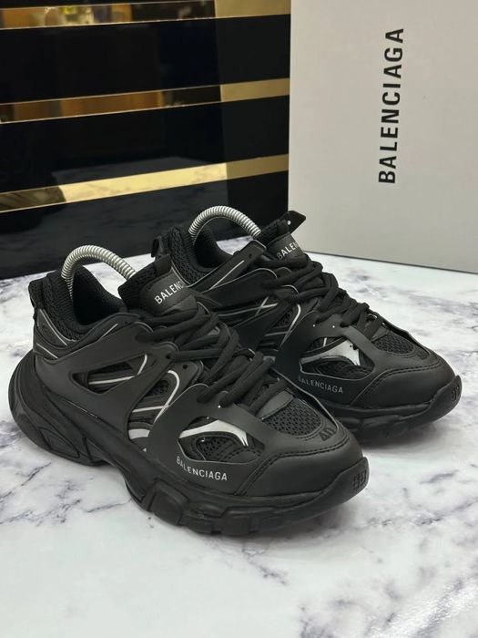 Balenciaga Track и Triple S Дамски – Модел 2025 | Различни Цветове