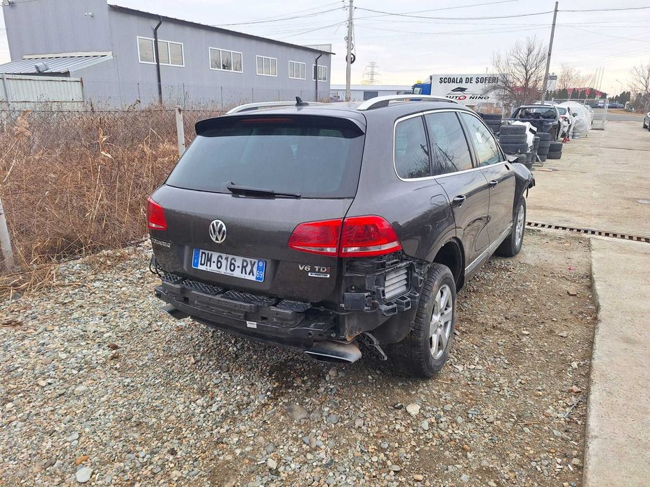 Dezmembrez VW Touareg 7P Facelift 3.0 TDI CVVA 272 de cai Euro 6