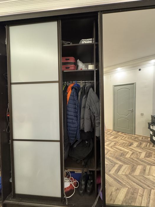 Продам шкаф-купе СРОЧНО