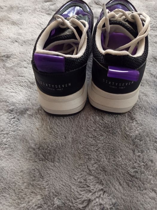 Оригинални дамски маратонки