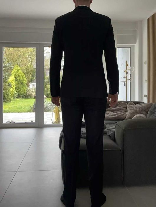 HUGO BOSS suit - size L