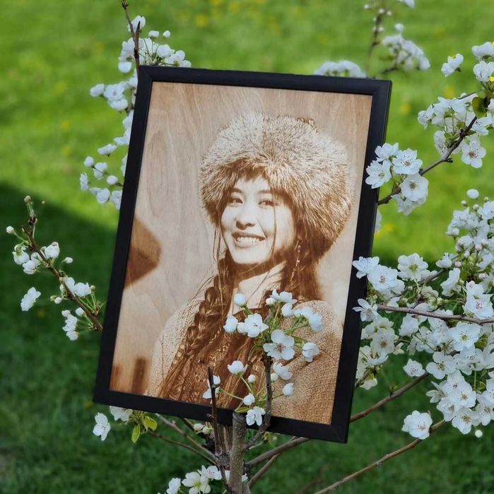 Продаю бизнес: портреты на дереве