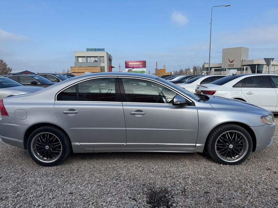 Volvo S80 4000 avans si 3000 in 3 luni rate