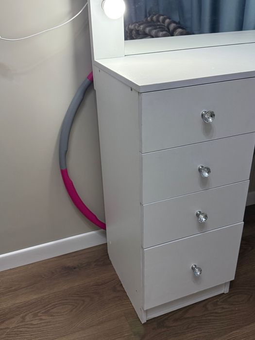 Туалетный столик женский