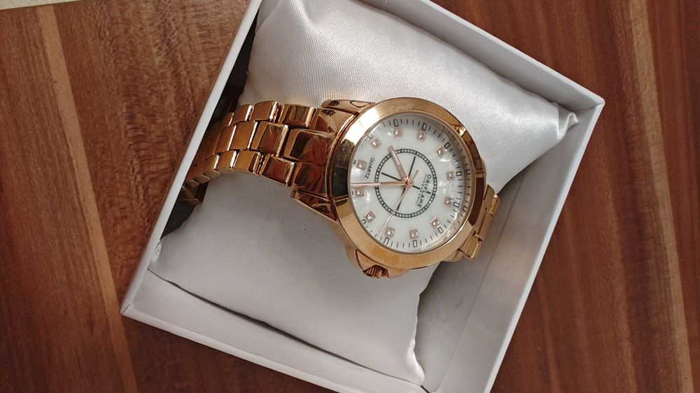 Ceas cu svarovski oriflame