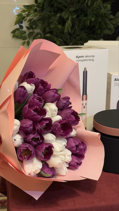 Тюльпан 35 штук. Получила 8марте .