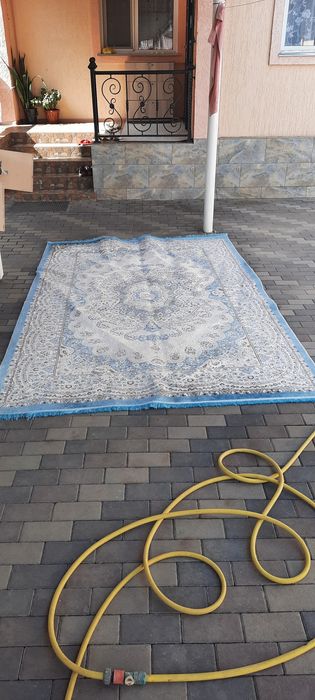 Продам ковер за12000