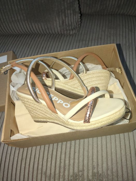 Страхотни сандали