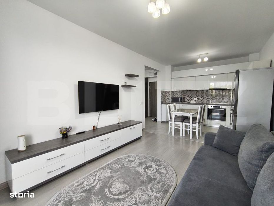 Apartament 3 camere, etaj 2, parcare - Prima Universitatii