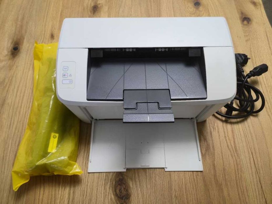 Imprimanta HP LserJet Pro M15W alb/negru, wireless