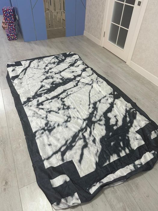 Чехол на ковер продам