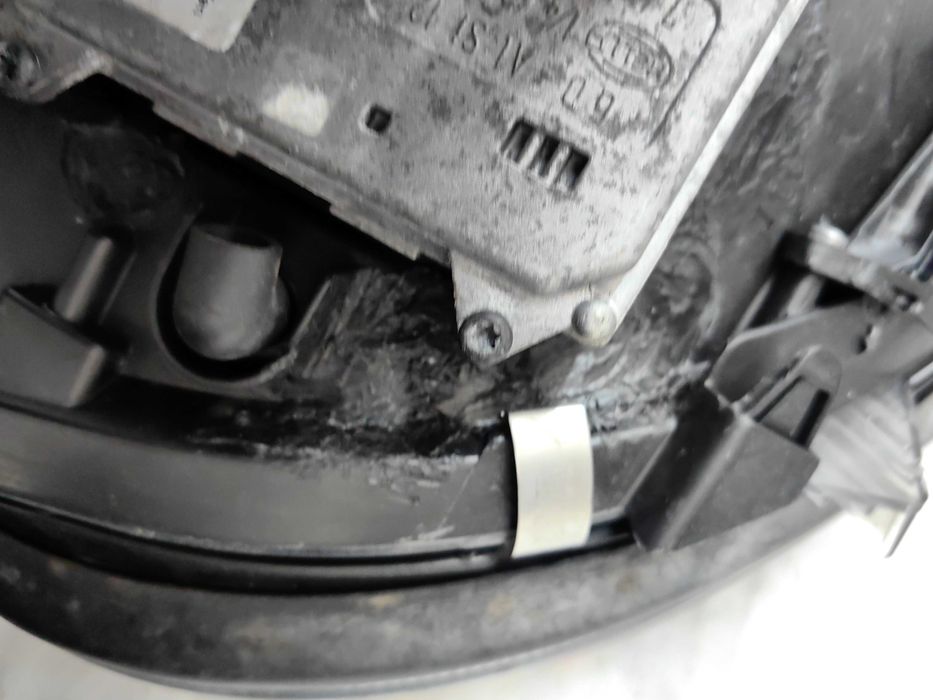 Оригинални фарове Мерцедес Е 211 Mercedes  E 211 Bixenon  Adaptive