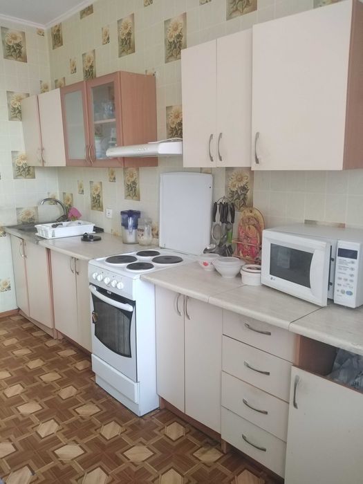 Девушек подселение квартира 2х комн.благоустр